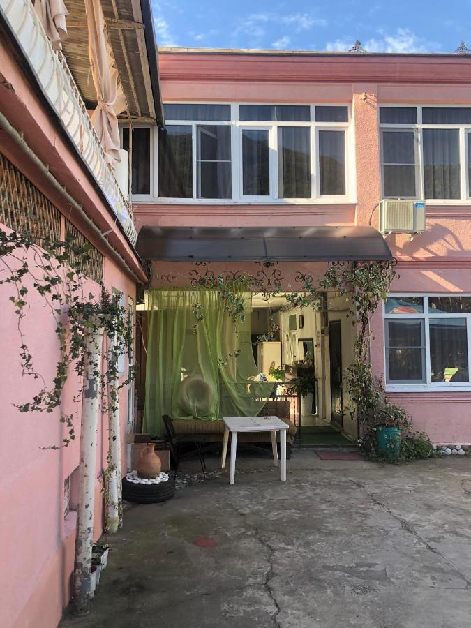 Зеленый Дворик Gagra Exterior foto