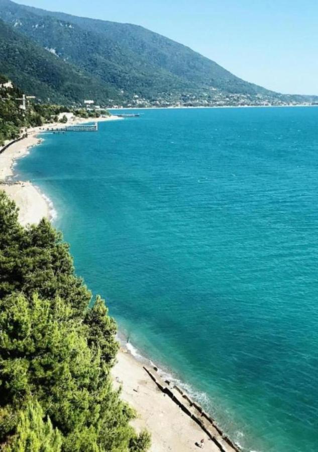 Зеленый Дворик Gagra Exterior foto